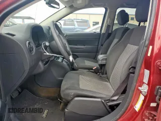 2016 Jeep Compass Sport z VIN 1C4NJCBA0GD743576, wystawiony jako Copart lot #55586915 z przebiegiem 106 709 mil mil oraz Szkoda całkowita • Salvage title. Historia ofert i sprzedaży dostępna na DreamBid. Obrazek 7.