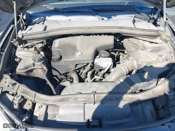 2014 BMW X1 sDrive28i with VIN WBAVM1C57EVW52502, listed as a IAAI auction lot 41702746 with 165,089 mi miles. Bid and sale history available at carsss.com. Image 10.