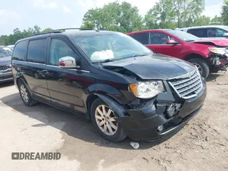 2008 Chrysler Town & Country Touring with VIN 2A8HR54P38R133357, listed as a IAAI auction lot 42514872 with 159,240 mi miles and . Bid and sale history available at DreamBid. Image 1.
