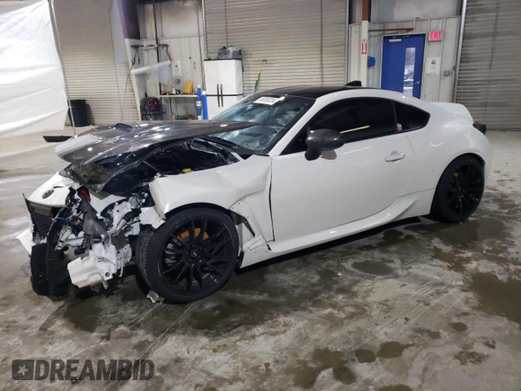 2022 Toyota 86 Premium with VIN JF1ZNBF1XN8757846, listed as a Copart auction lot 86353234 with 37,929 mi miles and Salvage Title. Bid and sale history available at DreamBid. Image 1.