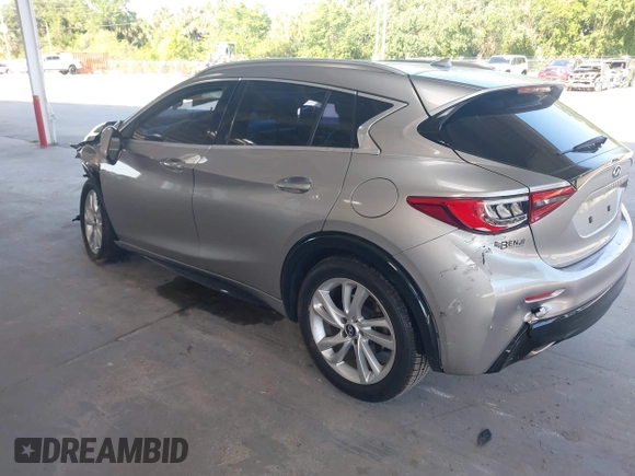 2018 Infiniti QX30 Pure with VIN SJKCH5CPXJA002505, listed as a IAAI auction lot 42276620 with 90,555 mi miles and . Bid and sale history available at DreamBid. Image 3.