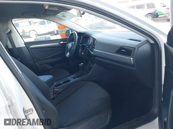 2021 Volkswagen Jetta S with VIN 3VWC57BU8MM021217, listed as a IAAI auction lot 42073922 with 84,224 mi miles and . Bid and sale history available at DreamBid. Image 5.