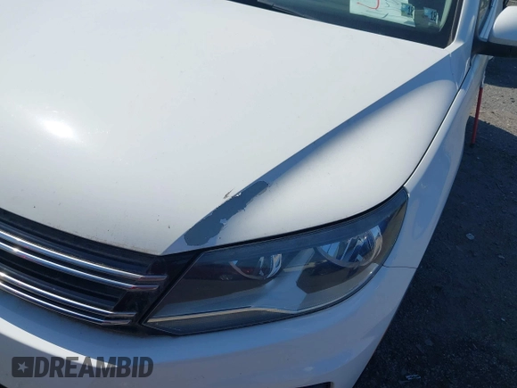 2012 Volkswagen Tiguan SE с VIN WVGBV7AX7CW527271, выставлен на аукционе IAAI как лот 42594294 с пробегом 147 594 миль миль и . История ставок и продаж доступна на DreamBid. Изображение 6.