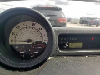 2006 Scion xB z VIN JTLKT324364031573, wystawiony jako Copart lot #56023895 z przebiegiem 99 364 mil mil oraz Szkody całkowita. Historia ofert i sprzedaży dostępna na DreamBid. Obrazek 9.