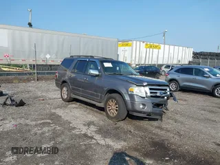 2011 Ford Expedition XLT z VIN 1FMJU1J57BEF06158, wystawiony jako IAAI lot #42471223 z przebiegiem 126 980 mil mil oraz . Historia ofert i sprzedaży dostępna na DreamBid. Obrazek 1.