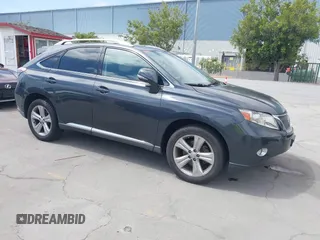 2010 Lexus RX 350 z VIN 2T2BK1BA1AC009713, wystawiony jako IAAI lot #42366631 z przebiegiem 137 876 mil mil oraz . Historia ofert i sprzedaży dostępna na DreamBid. Obrazek 1.