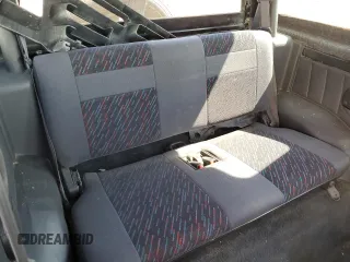 1996 Chevrolet Tracker z VIN 2CNBJ1869T6912380, wystawiony jako Copart lot #68080054 z przebiegiem 175 206 mil mil oraz Szkoda całkowita • Salvage title. Historia ofert i sprzedaży dostępna na DreamBid. Obrazek 10.