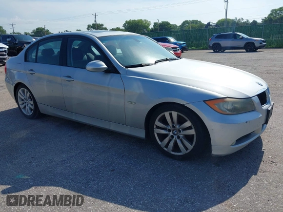 2006 BMW 3 Series 325i z VIN WBAVB135X6KR63138, wystawiony jako IAAI lot #42780102 z przebiegiem 205 000 mil mil oraz . Historia ofert i sprzedaży dostępna na DreamBid. Obrazek 1.