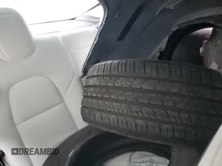 2022 Tesla Model 3 z VIN 5YJ3E1EA8NF244865, wystawiony jako Copart lot #55698465 z przebiegiem Nie podano mil oraz Szkoda całkowita • Salvage title. Historia ofert i sprzedaży dostępna na DreamBid. Obrazek 10.