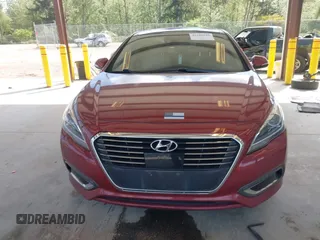 2017 Hyundai Sonata Limited with VIN KMHE34L38HA064461, listed as a IAAI auction lot 42160640 with 98,771 mi miles and . Bid and sale history available at DreamBid. Image 13.