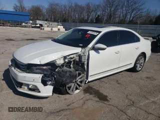 2017 Volkswagen Passat SEL Premium z VIN 1VWCT7A31HC020366, wystawiony jako Copart lot #51352975 z przebiegiem 207 147 mil mil oraz Szkoda całkowita • Salvage title. Historia ofert i sprzedaży dostępna na DreamBid. Obrazek 1.