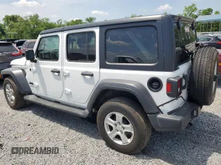 2022 Jeep Wrangler Unlimited Sport S with VIN 1C4HJXDN8NW160663, listed as a Copart auction lot 55070085 with 34,446 mi miles and Salvage title. Bid and sale history available at DreamBid. Image 2.