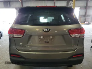 2017 Kia Sorento LX z VIN 5XYPG4A39HG273082, wystawiony jako Copart lot #60574165 z przebiegiem 169 808 mil mil oraz Czysty tytuł • Clean title. Historia ofert i sprzedaży dostępna na DreamBid. Obrazek 6.