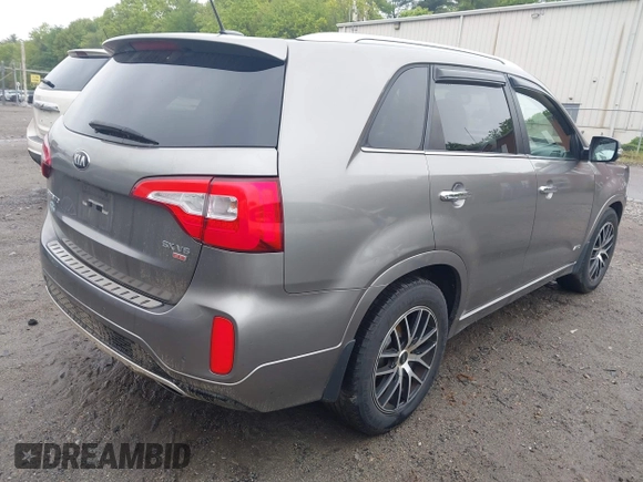 2014 Kia Sorento SX z VIN 5XYKWDA70EG478463, wystawiony jako IAAI lot #42251435 z przebiegiem 102 638 mil mil oraz . Historia ofert i sprzedaży dostępna na DreamBid. Obrazek 4.