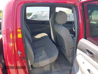 2005 Toyota Tacoma PreRunner z VIN 5TEJU62NX5Z106483, wystawiony jako IAAI lot #42343870 z przebiegiem 208 575 mil mil oraz . Historia ofert i sprzedaży dostępna na DreamBid. Obrazek 8.