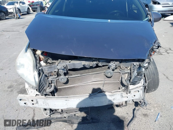 2012 Toyota Prius z VIN JTDKN3DP6C3029699, wystawiony jako IAAI lot #42294115 z przebiegiem 174 894 mil mil oraz . Historia ofert i sprzedaży dostępna na DreamBid. Obrazek 6.