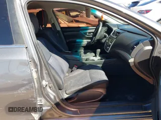 2016 Nissan Altima SR with VIN 1N4AL3APXGC197847, listed as a IAAI auction lot 41711136 with 130,826 mi miles and . Bid and sale history available at DreamBid. Image 5.
