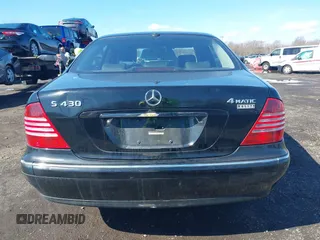 2006 Mercedes-Benz S 430 with VIN WDBNG83JX6A470123, listed as a IAAI auction lot 41876932 with 153,088 mi miles and . Bid and sale history available at carsss.com. Image 16.