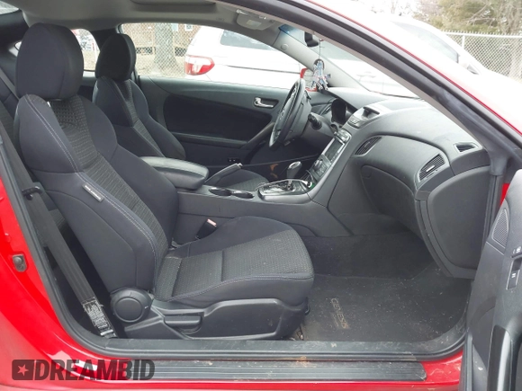2012 Hyundai Genesis Coupe 2.0T с VIN KMHHT6KD0CU067817, выставлен на аукционе IAAI как лот 41414699 с пробегом 63 632 миль миль и . История ставок и продаж доступна на DreamBid. Изображение 5.