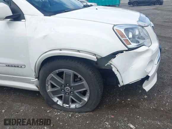 2011 GMC Acadia Denali z VIN 1GKKRTED7BJ367460, wystawiony jako IAAI lot #42297008 z przebiegiem 198 096 mil mil oraz . Historia ofert i sprzedaży dostępna na DreamBid. Obrazek 6.