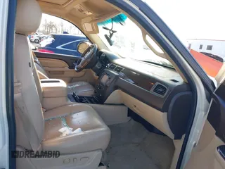 2014 GMC Yukon Denali with VIN 1GKS2EEF3ER181504, listed as a IAAI auction lot 41267224 with 165,478 mi miles. Bid and sale history available at carsss.com. Image 5.