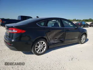 2019 Ford Fusion Hybrid SE with VIN 3FA6P0LU9KR106136, listed as a Copart auction lot 46086803 with 62,267 mi miles. Bid and sale history available at carsss.com. Image 3.