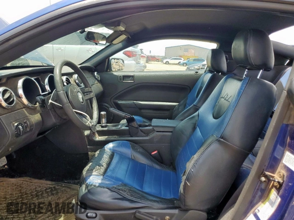 2005 Ford Mustang GT Deluxe with VIN 1ZVFT82H755197985, listed as a Copart auction lot 60367475 with 135,479 mi miles and Clean title. Bid and sale history available at DreamBid. Image 7.