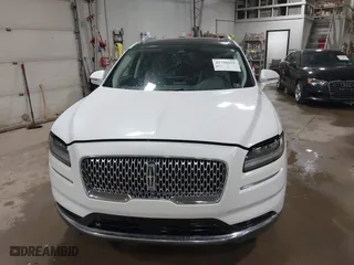 2021 Lincoln Nautilus Reserve with VIN 2LMPJ8KP9MBL16182, listed as a IAAI auction lot 41796032 with 29,008 mi miles. Bid and sale history available at carsss.com. Image 12.