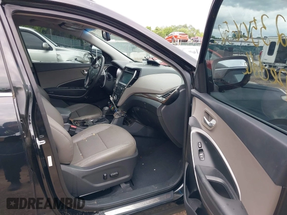 2017 Hyundai Santa Fe Ultimate z VIN 5XYZW4LA9HG416653, wystawiony jako IAAI lot #42350652 z przebiegiem 122 000 mil mil oraz . Historia ofert i sprzedaży dostępna na DreamBid. Obrazek 5.
