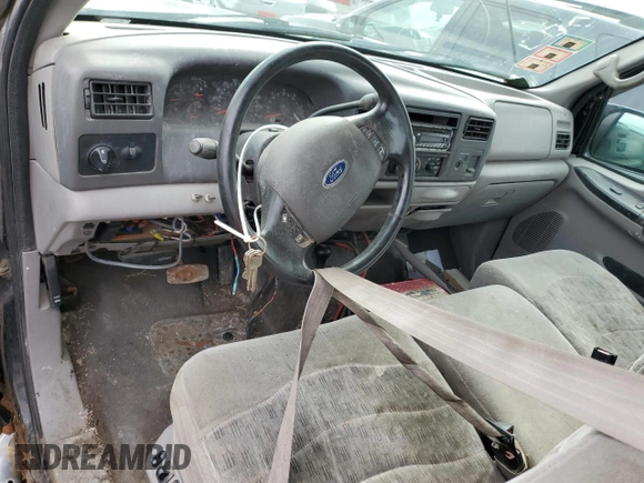 2000 Ford F-350 XL with VIN 1FTSX31L1YEA04863, listed as a Copart auction lot 47616965 with 239,016 mi miles and Clean title. Bid and sale history available at DreamBid. Image 8.
