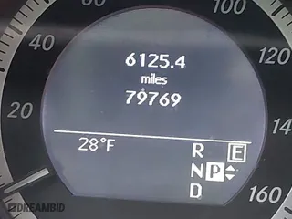 2011 Mercedes-Benz E-Class E 350 Luxury with VIN WDDHF8HB6BA324143, listed as a IAAI auction lot 41561922 with 79,769 mi miles. Bid and sale history available at carsss.com. Image 15.