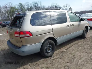2003 Toyota Sienna LE z VIN 4T3ZF13CX3U545124, wystawiony jako IAAI lot #41834593 z przebiegiem Nie podano mil oraz . Historia ofert i sprzedaży dostępna na DreamBid. Obrazek 4.