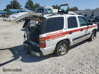 2001 Chevrolet Tahoe LS with VIN 1GNEK13TX1J213584, listed as a Copart auction lot 52725075 with 177,846 mi miles and Salvage Title. Bid and sale history available at carsss.com. Image 3.
