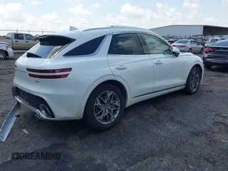 2025 Genesis GV70 2.5T with VIN KMUMADTB8SU213077, listed as a IAAI auction lot 42642854 with 13,762 mi miles and . Bid and sale history available at DreamBid. Image 4.