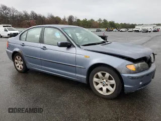 2002 BMW 3 Series 325xi with VIN WBAEU33462PF68483, listed as a Copart auction lot 82304824 with 179,275 mi miles and Salvage title. Bid and sale history available at DreamBid. Image 4.