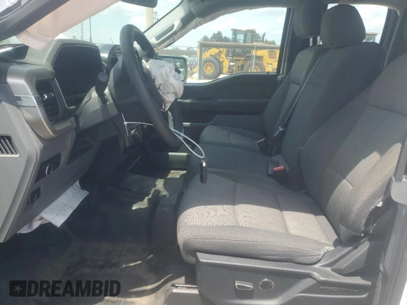 2021 Ford F-150 XL with VIN 1FTEX1C81MKE24869, listed as a Copart auction lot 61052235 with 73,034 mi miles and Clean title. Bid and sale history available at DreamBid. Image 7.