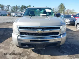 2009 Chevrolet Silverado 1500 1LT with VIN 1GCEK14099Z149726, listed as a IAAI auction lot 41940918 with 127,155 mi miles and . Bid and sale history available at DreamBid. Image 12.