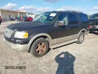 2006 Ford Expedition Eddie Bauer with VIN 1FMFU17516LA09167, listed as a IAAI auction lot 41217226 with 199,761 mi miles. Bid and sale history available at carsss.com. Image 2.