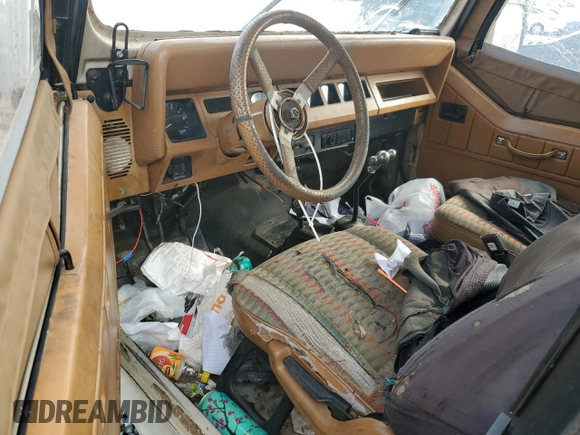 1995 Jeep Wrangler S with VIN 1J4FY19P0SP267541, listed as a Copart auction lot 48353564 with 153,985 mi miles and Salvage Title. Bid and sale history available at carsss.com. Image 8.
