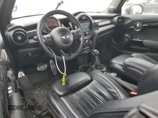 2017 MINI Convertible Cooper S z VIN WMWWG9C52H3C22972, wystawiony jako Copart lot #87302554 z przebiegiem 83 123 mil mil oraz Szkoda całkowita • Salvage title. Historia ofert i sprzedaży dostępna na DreamBid. Obrazek 8.
