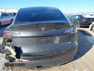 2024 Tesla Model Y Long Range with VIN 7SAYGAEE5RF201368, listed as a IAAI auction lot 41248963 with Not Provided miles and . Bid and sale history available at DreamBid. Image 17.