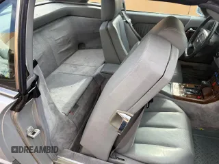 1994 Mercedes-Benz SL z VIN WDBFA63E0RF094472, wystawiony jako Copart lot #58923925 z przebiegiem 55 706 mil mil oraz Tytuł czysty. Historia ofert i sprzedaży dostępna na DreamBid. Obrazek 6.
