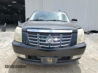 2008 Cadillac Escalade ESV z VIN 1GYFK66888R172346, wystawiony jako Copart lot #61013275 z przebiegiem 200 453 mil mil oraz Czysty tytuł • Clean title. Historia ofert i sprzedaży dostępna na DreamBid. Obrazek 5.