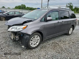 2013 Toyota Sienna XLE AAS с VIN 5TDYK3DC6DS288175, выставлен на аукционе Copart как лот 63793655 с пробегом 225 005 миль миль и Списание • Salvage title. История ставок и продаж доступна на DreamBid. Изображение 1.