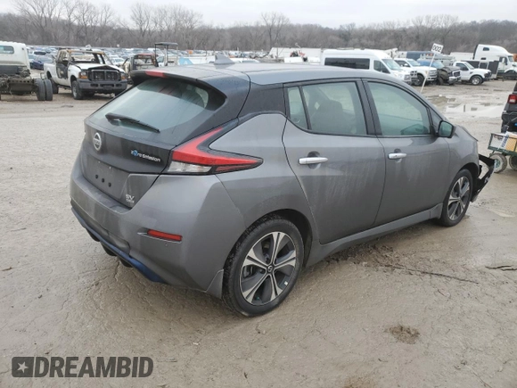 2022 Nissan LEAF SV Plus z VIN 1N4BZ1CV0NC551309, wystawiony jako Copart lot #43648275 z przebiegiem 25 582 mil mil oraz Szkoda całkowita • Salvage title. Historia ofert i sprzedaży dostępna na DreamBid. Obrazek 3.