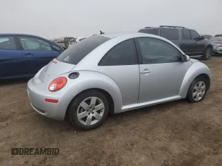 2007 Volkswagen New Beetle Coupe with VIN 3VWRW31CX7M510330, listed as a Copart auction lot 43839295 with 88,296 mi miles and Clean Title. Bid and sale history available at carsss.com. Image 3.