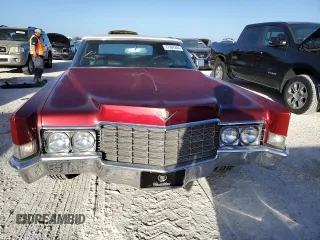 1969 Cadillac DeVille z VIN F9206444, wystawiony jako Copart lot #77397244 z przebiegiem 5 217 mil mil oraz Szkoda całkowita • Salvage title. Historia ofert i sprzedaży dostępna na DreamBid. Obrazek 5.