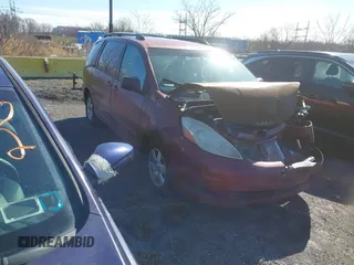 2009 Toyota Sienna CE with VIN 5TDZK23C69S237881, listed as a IAAI auction lot 41823456 with 176,181 mi miles. Bid and sale history available at carsss.com. Image 1.