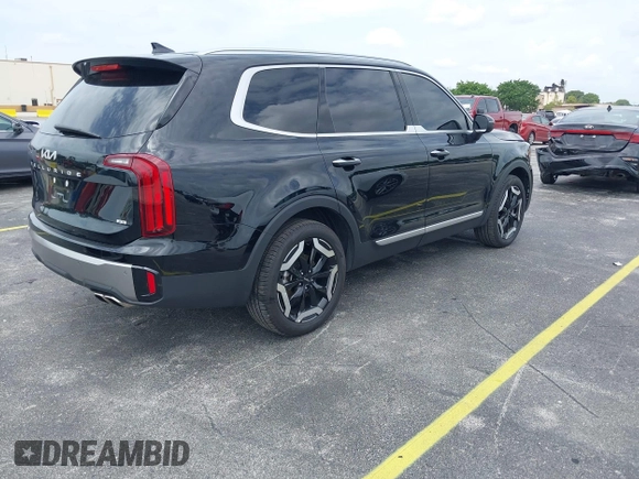 2025 Kia Telluride S with VIN 5XYP6DGC8SG590319, listed as a IAAI auction lot 42625086 with 14,392 mi miles and . Bid and sale history available at DreamBid. Image 4.