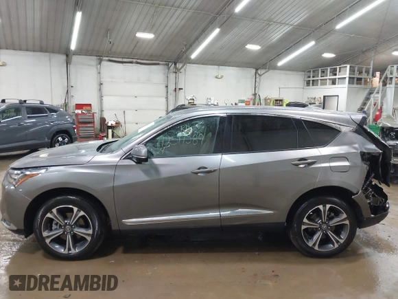 2024 Acura RDX Advance with VIN 5J8TC2H70RL032588, listed as a IAAI auction lot 42517589 with 9,517 mi miles and . Bid and sale history available at DreamBid. Image 14.